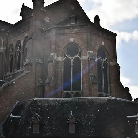 L'atrium Bed & Breakfast 3*